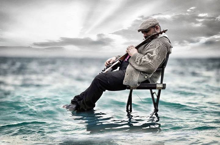 Nicky – basse au-dessus de l’eau