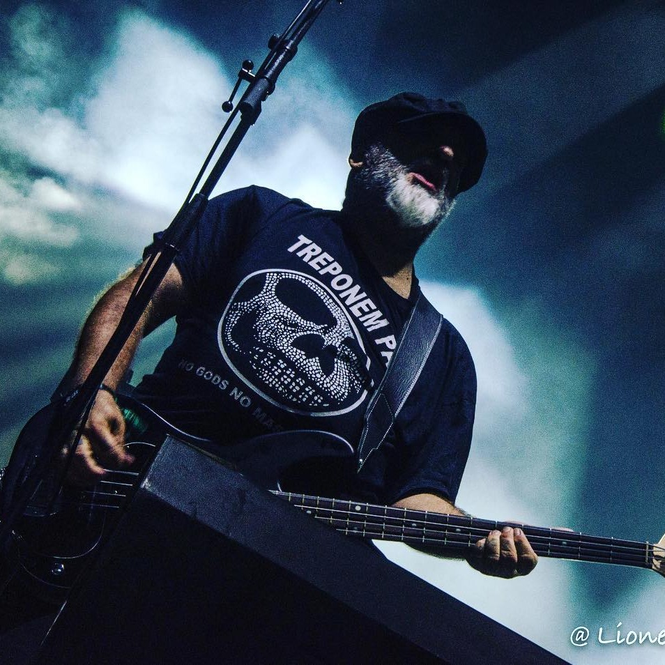 Nicky – basse avec Treponem Pal